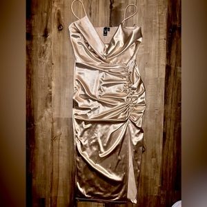 Beautiful gold stretchy dress